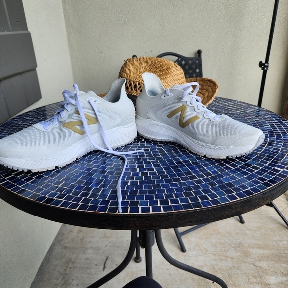 New Balance White and Gold Athletic Shoes - Picture 5 of 8